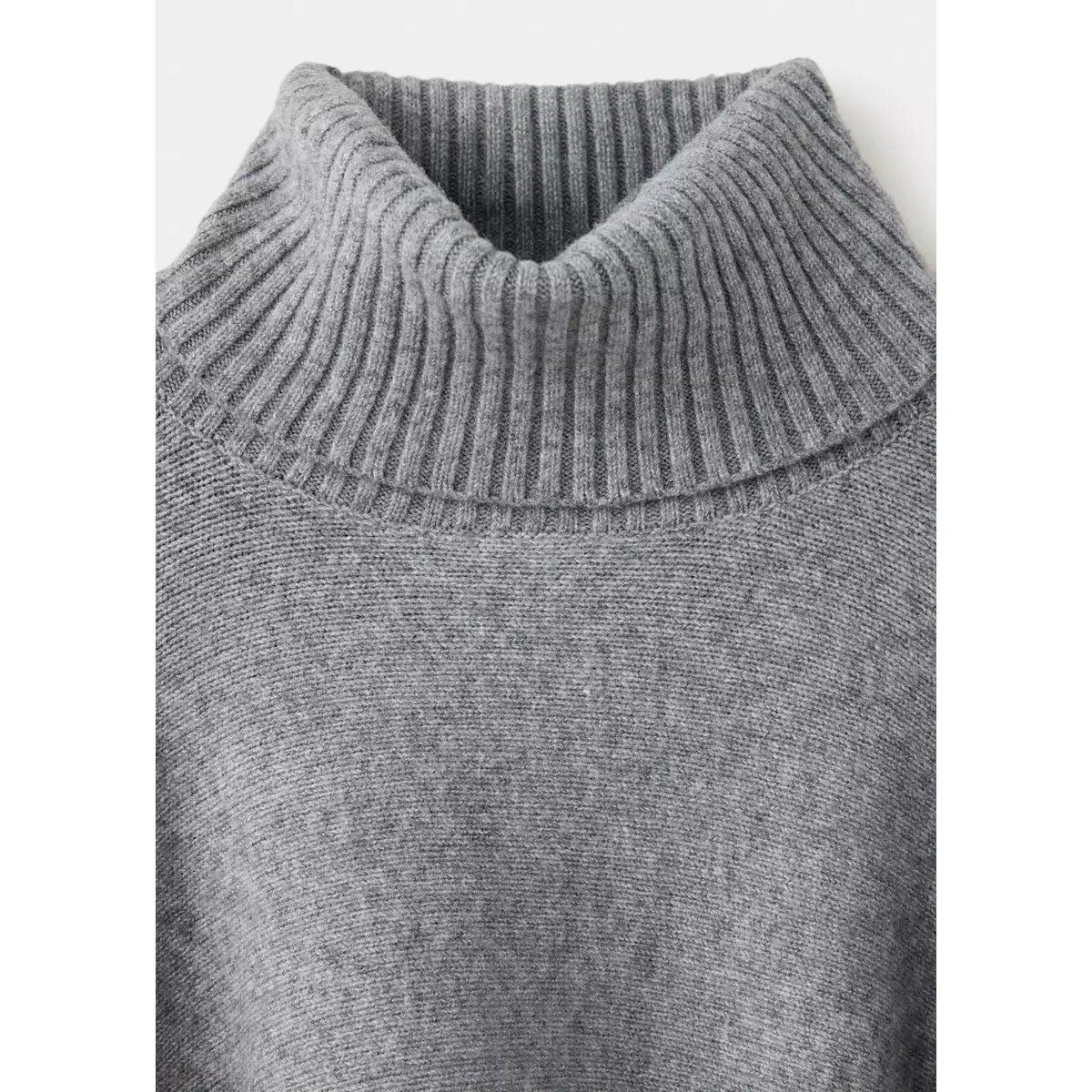 Cape en maille unie gris chiné clair, MANGO