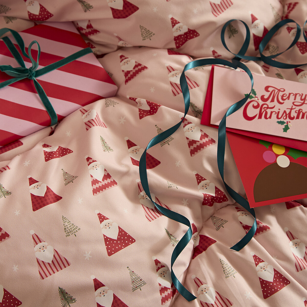 10.5 Tog Coverless Duvet And Pillowcase Set Santas pink, NIGHT LARK