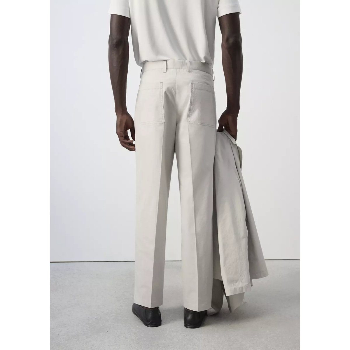 Pantalon relaxed fit cropped gris glacé, MANGO MAN