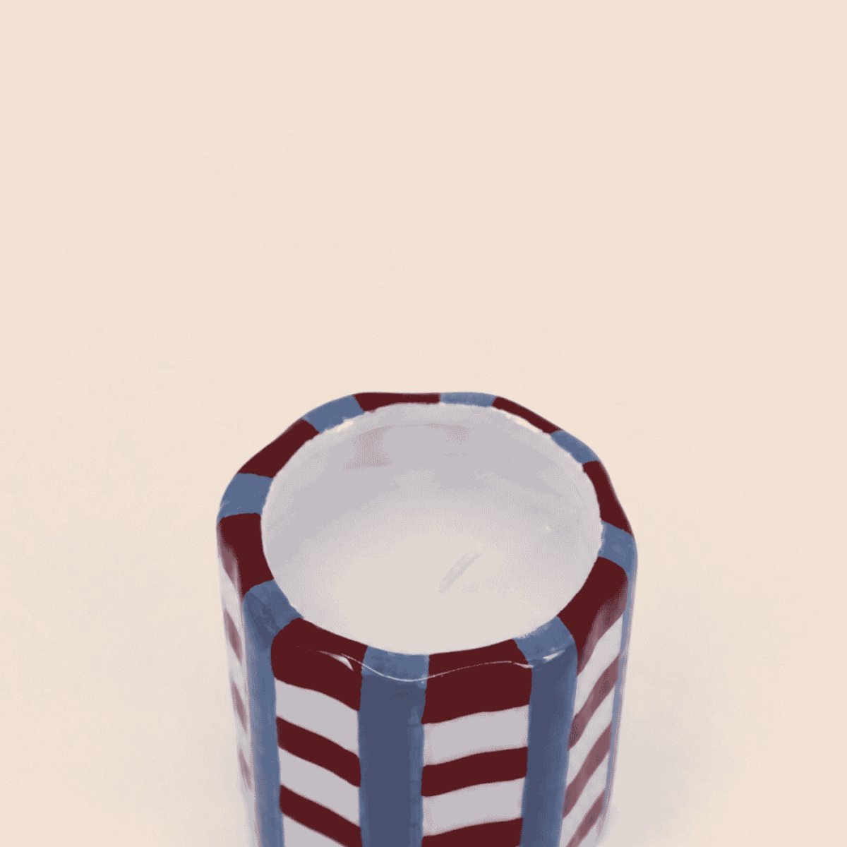 Bougie parfumée en céramique à damiers 8x9cm rouge, ORNAMI