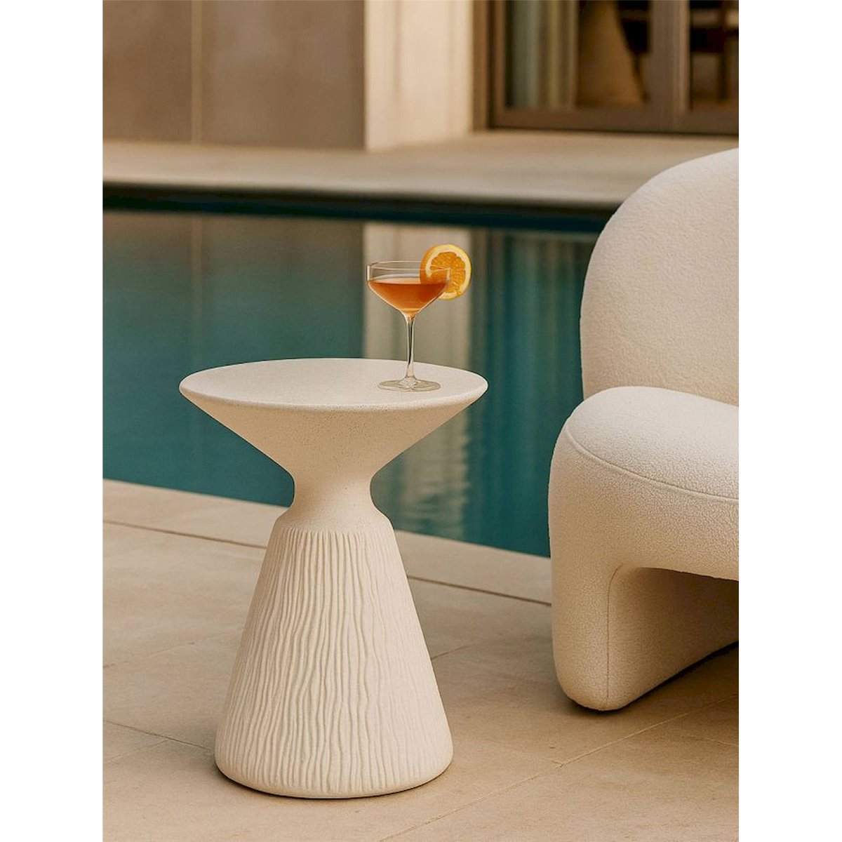 Table d'appoint conique texture relief MODERN crème, RECOLLECTION