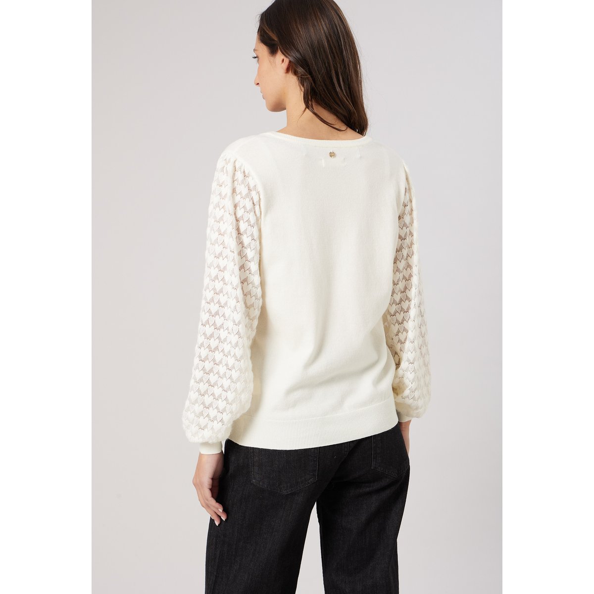 Pull femme col v manches ajourées AUDRINE off white, DEELUXE