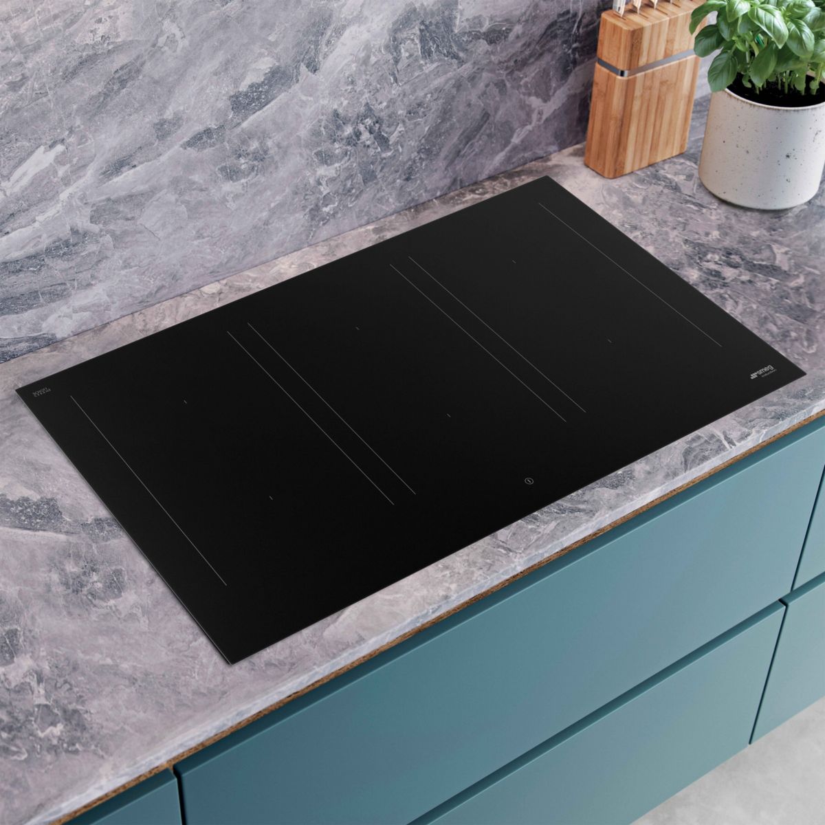 Plaque induction SIM3964N couleur unique, SMEG