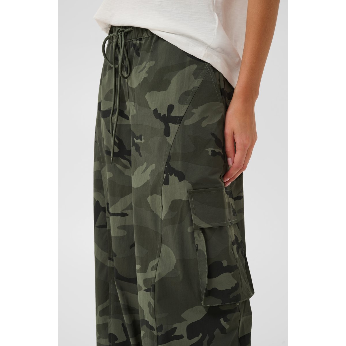 Pantalon casual vert camouflage, CULTURE
