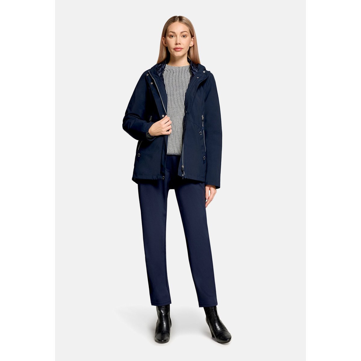 Veste outdoor à capuche bleu foncé, BETTY BARCLAY