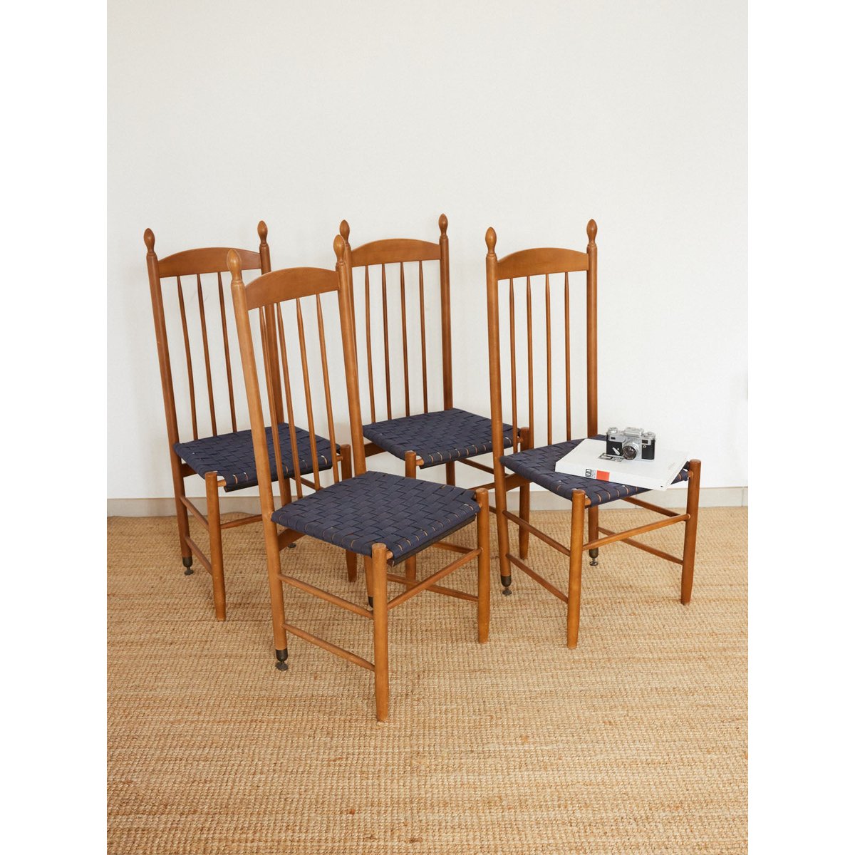 Lot de 4 chaises Racine Alma N°2153 - Bon état bois clair, DEBONGOUT