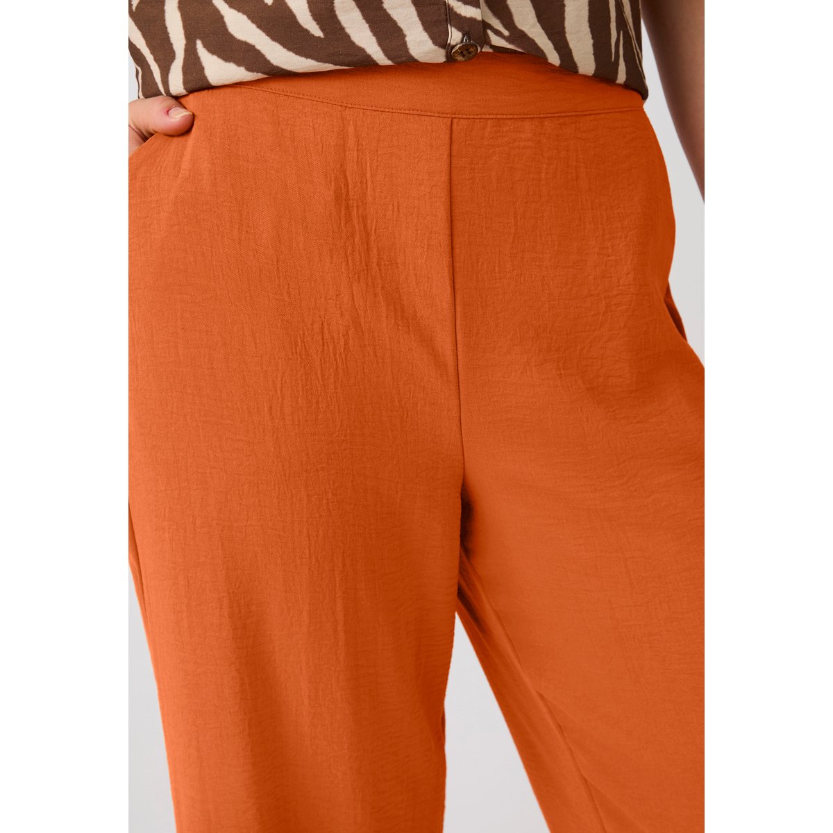 Pantalon large 7/8ème tissu crêpe effet froissé orange ambre, DAMART