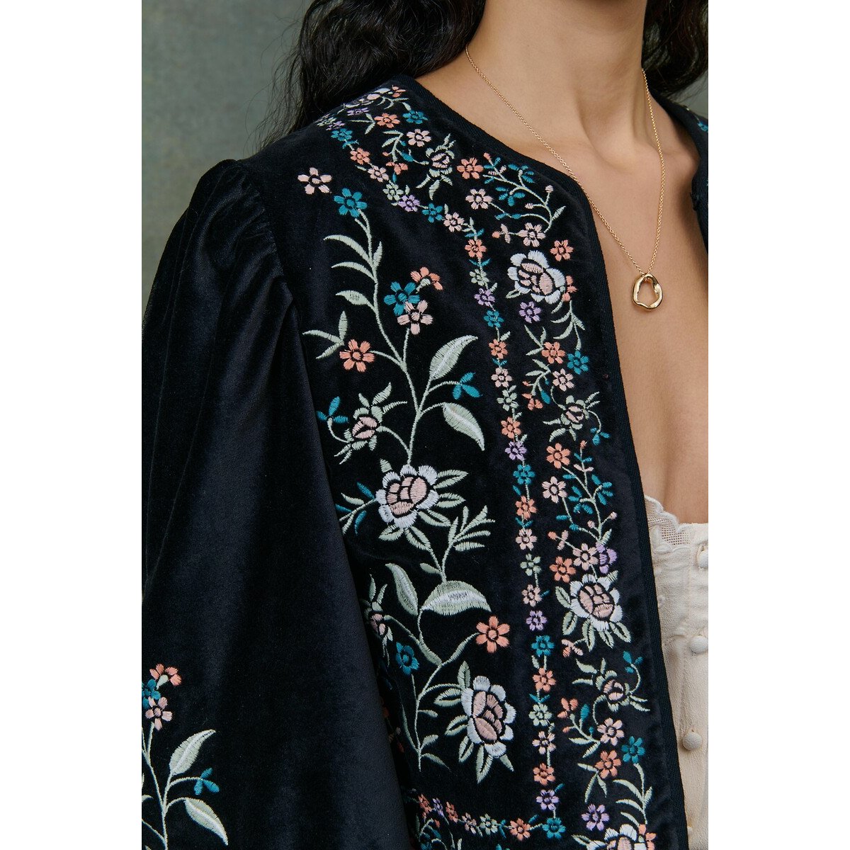Duras Embroidered Velour Jacket 90006527, LOUISE MISHA