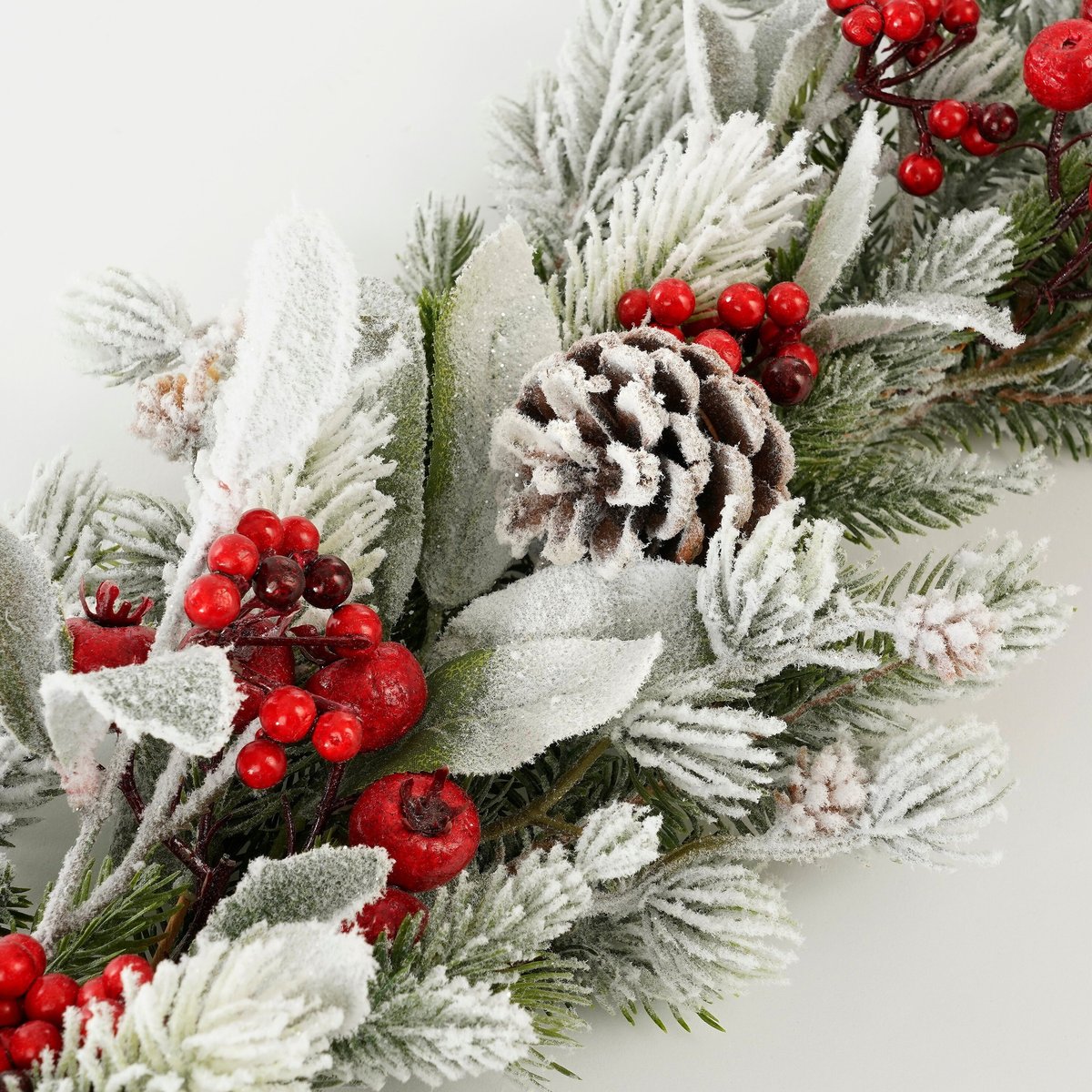 Guirlande De Noël Enneigée BELFORT vert, MICA DECORATIONS