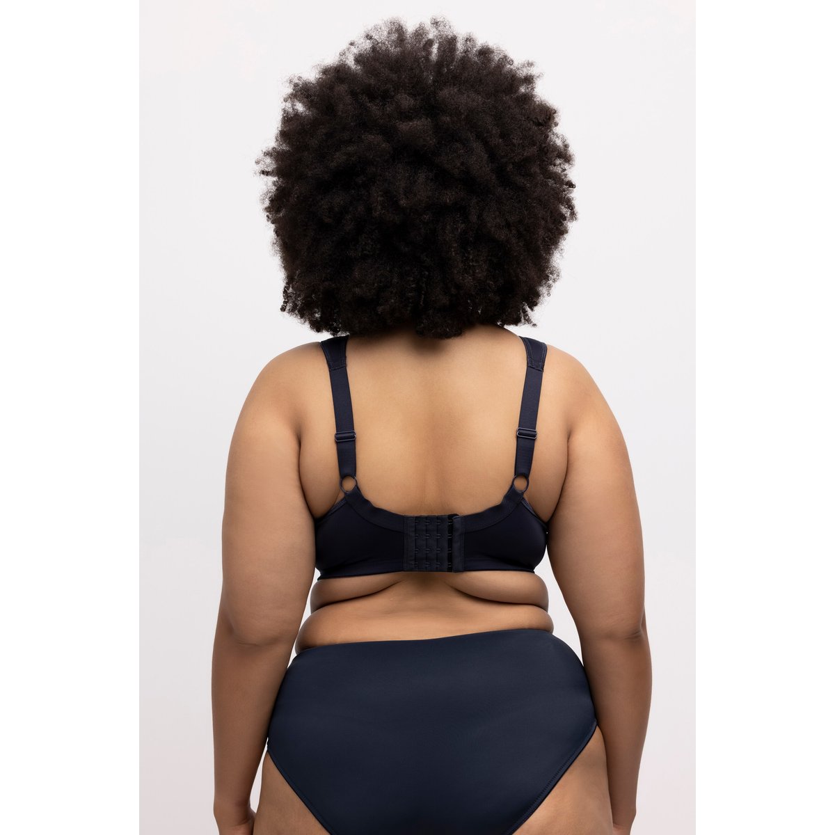 Soutien-gorge confort en microfibre bleu nuit, ULLA POPKEN