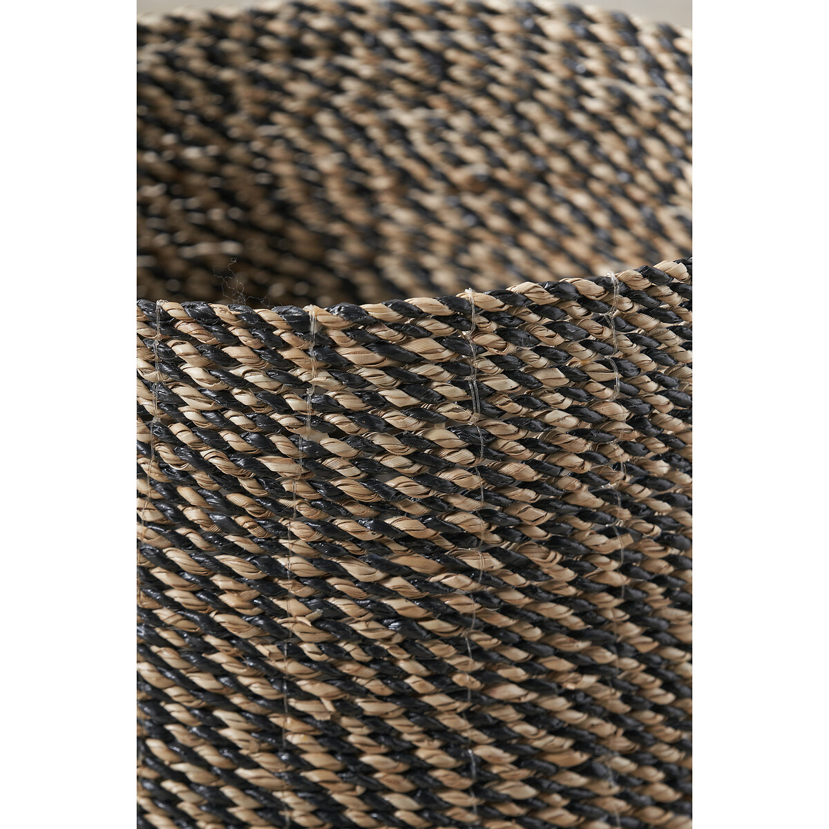 Set of 2 Natural & Black Seagrass Baskets with Handles natural/black, ÉDITÉ