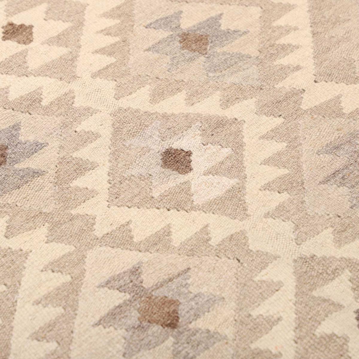 Tapis kilim au motif ethnique, tissé plat en laine naturelle beige, crème, marron, UN AMOUR DE TAPIS