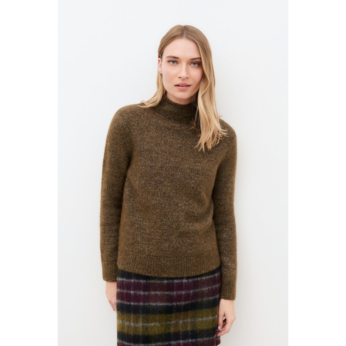 Pull droit col montant MROSINA vert olive, CAROLL