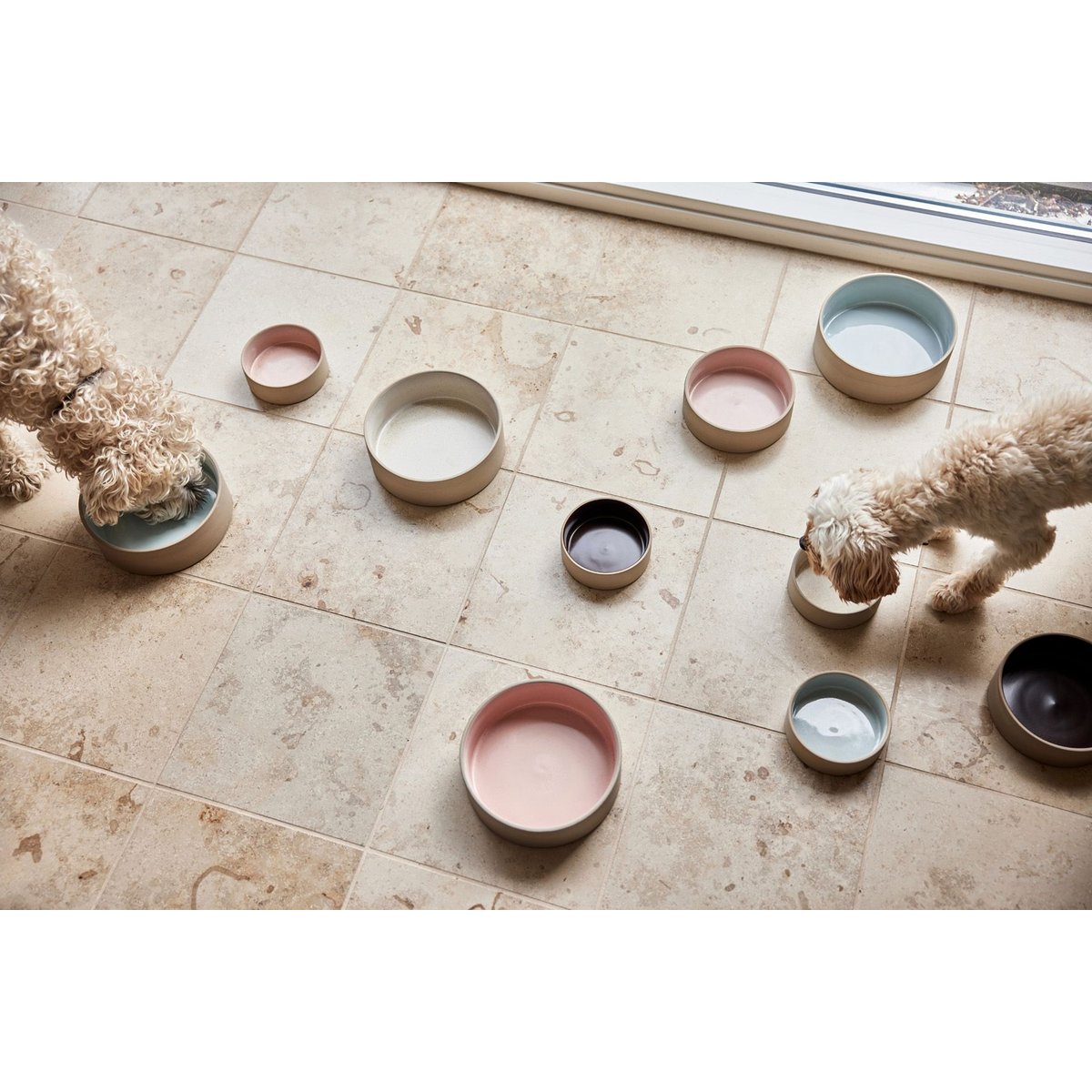 Bol en céramique pour chien LIVING rose, OYOY LIVING DESIGN