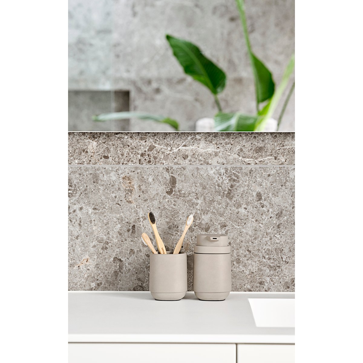 Distributeur de savon TIME concrete, ZONE DENMARK