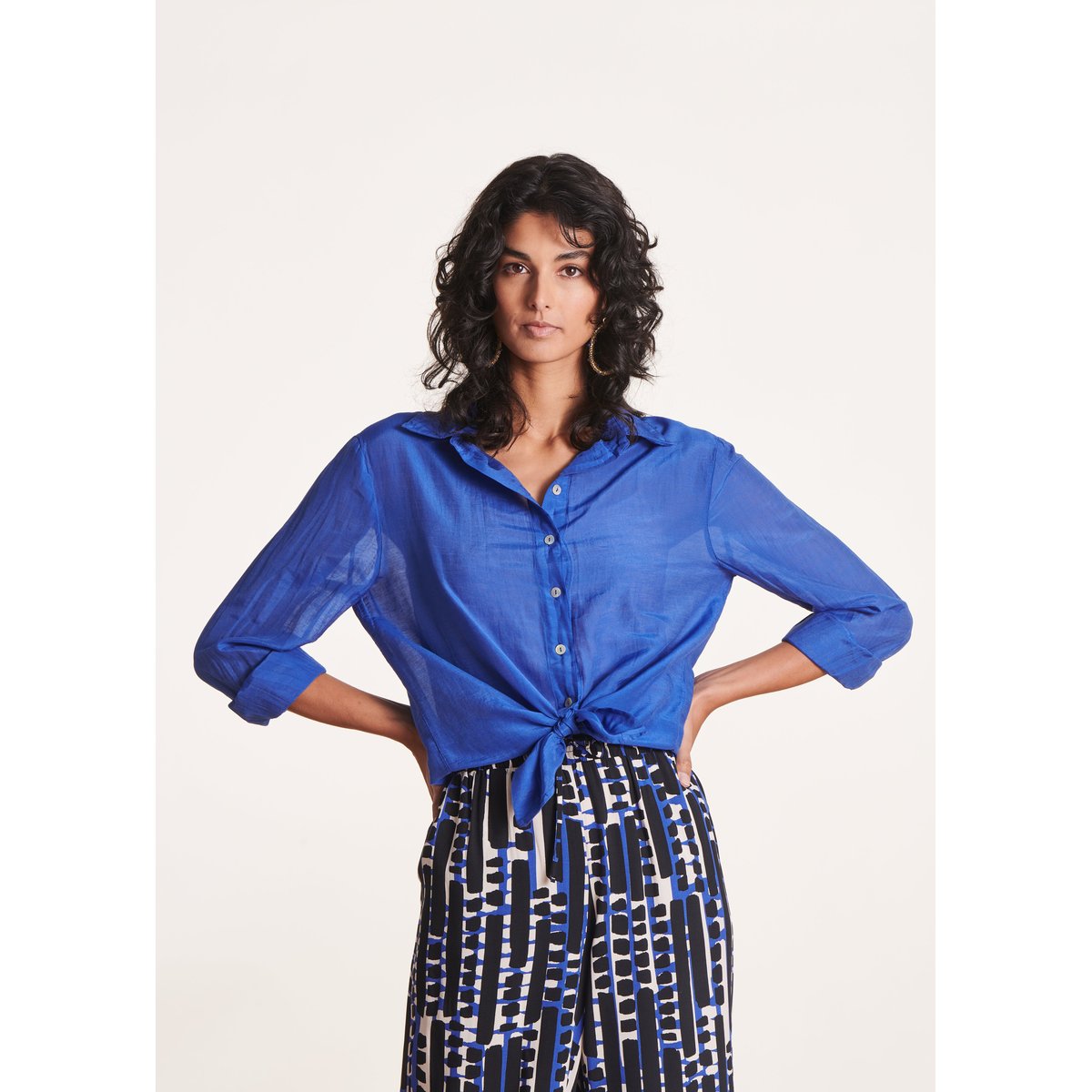 Chemise en voile coton/soie bleu royal, LA FEE MARABOUTEE