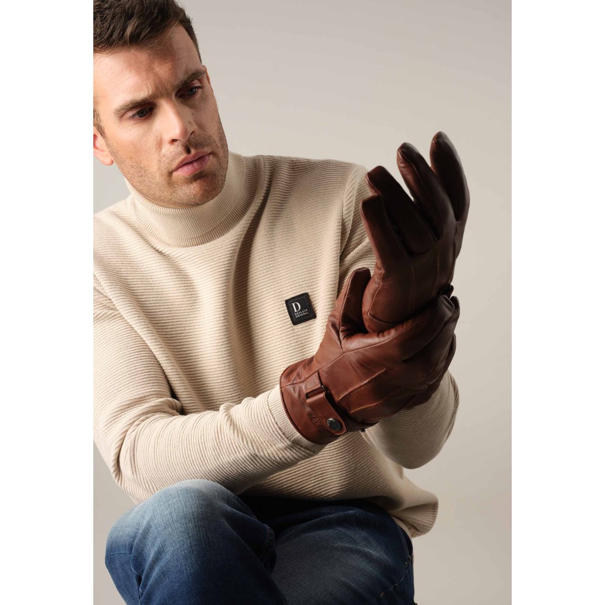 Gants en cuir lisse avec détails de surpiqûres GLOVE brown, DEELUXE