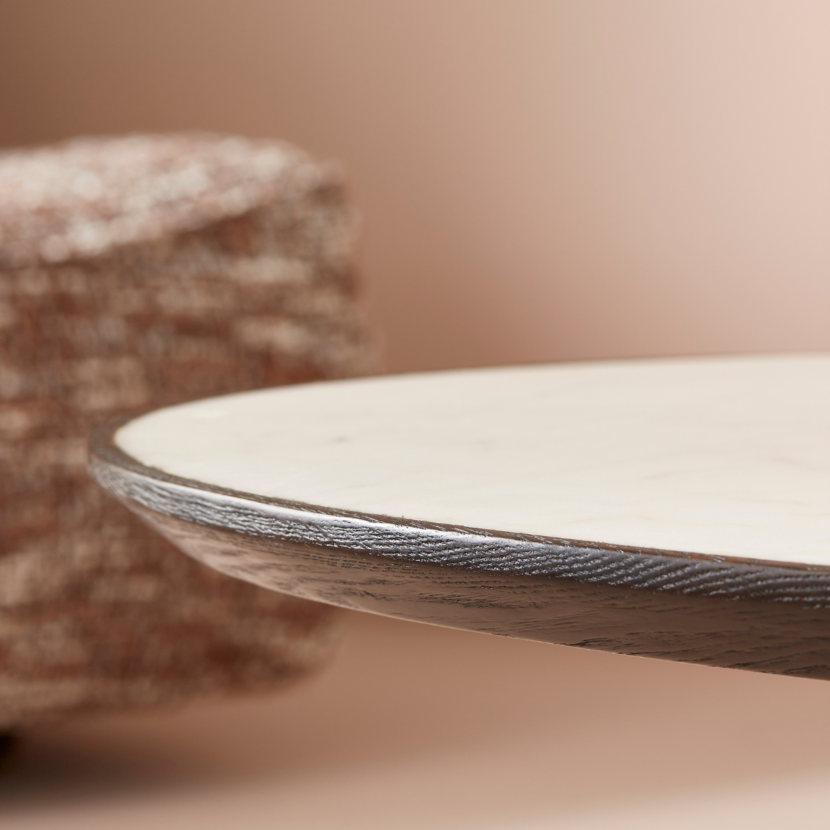 Table basse ovale en marbre blanc TULIPE blanc, SIGNATURE