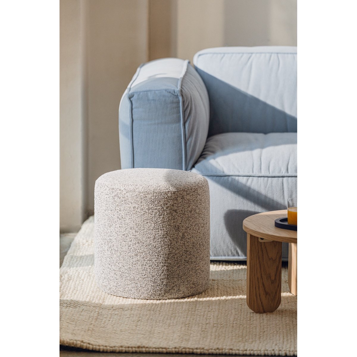 Pouf rond en fibre synthétique FOLK clay grey mélange, NOO.MA