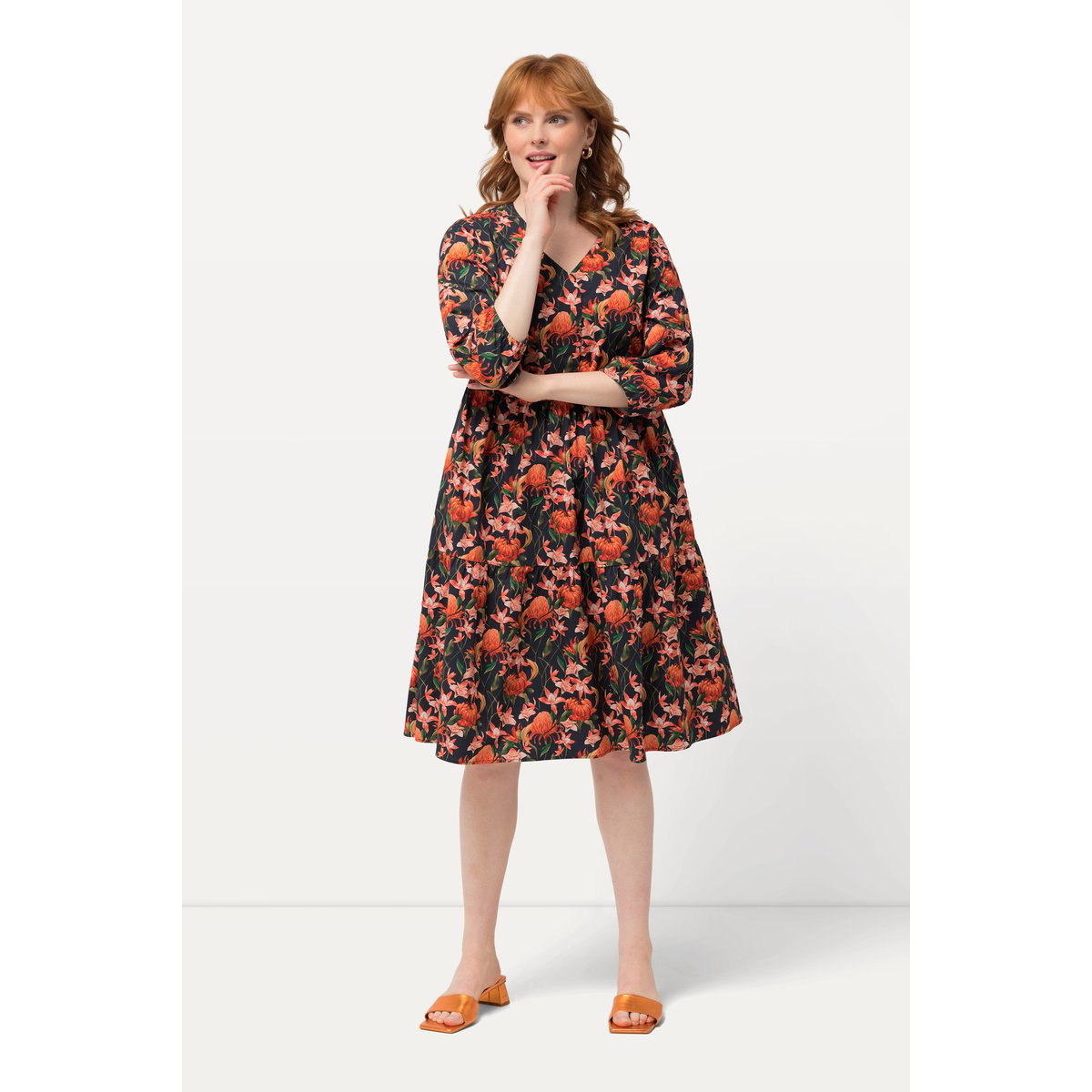 Robe tunique, magnolias, coupe évasée, col V marine, ULLA POPKEN