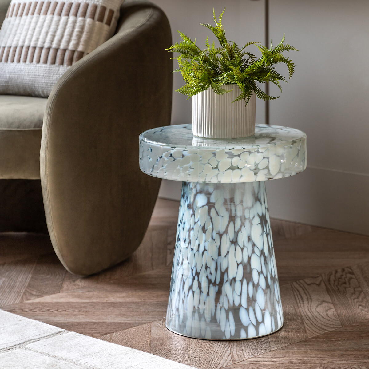 Mendoza Mottled Glass Pedestal Side Table white/transparent, SO'HOME