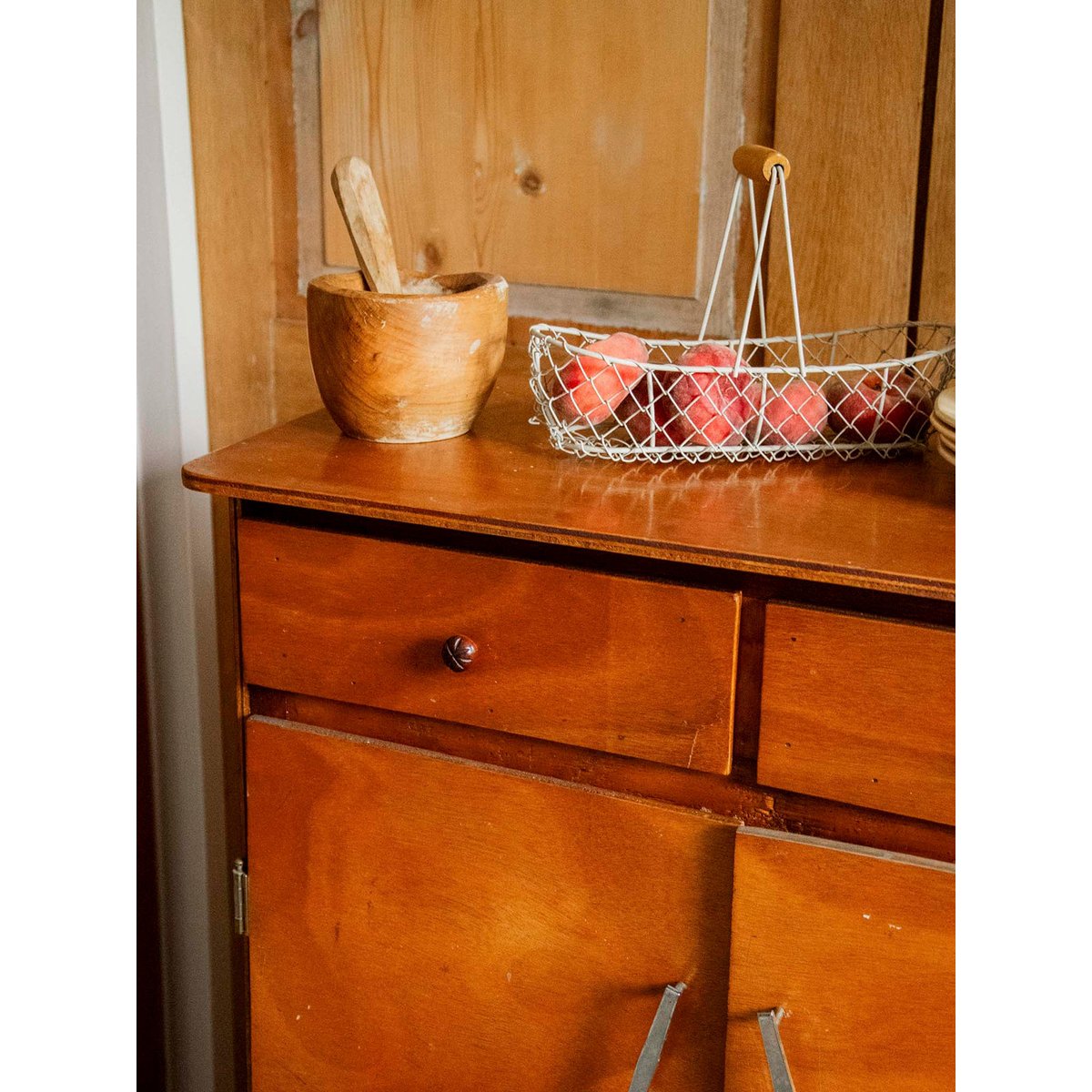 Buffet au plaquage en bois Gustave N°1608 - Bon état bois clair, DEBONGOUT