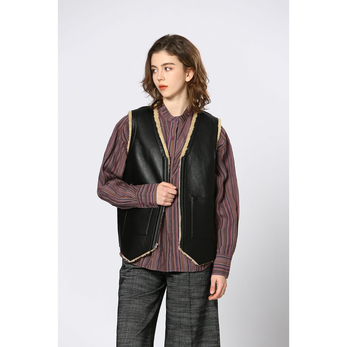 Sleeveless Jacket in Sherpa-Lined Faux Leather black, SEE U SOON