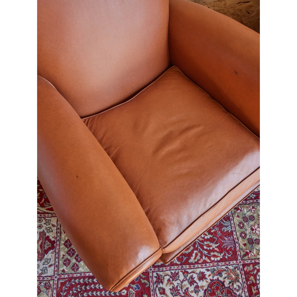 Paire de fauteuils club en cuir Ernest N°963 - Bon état marron, DEBONGOUT