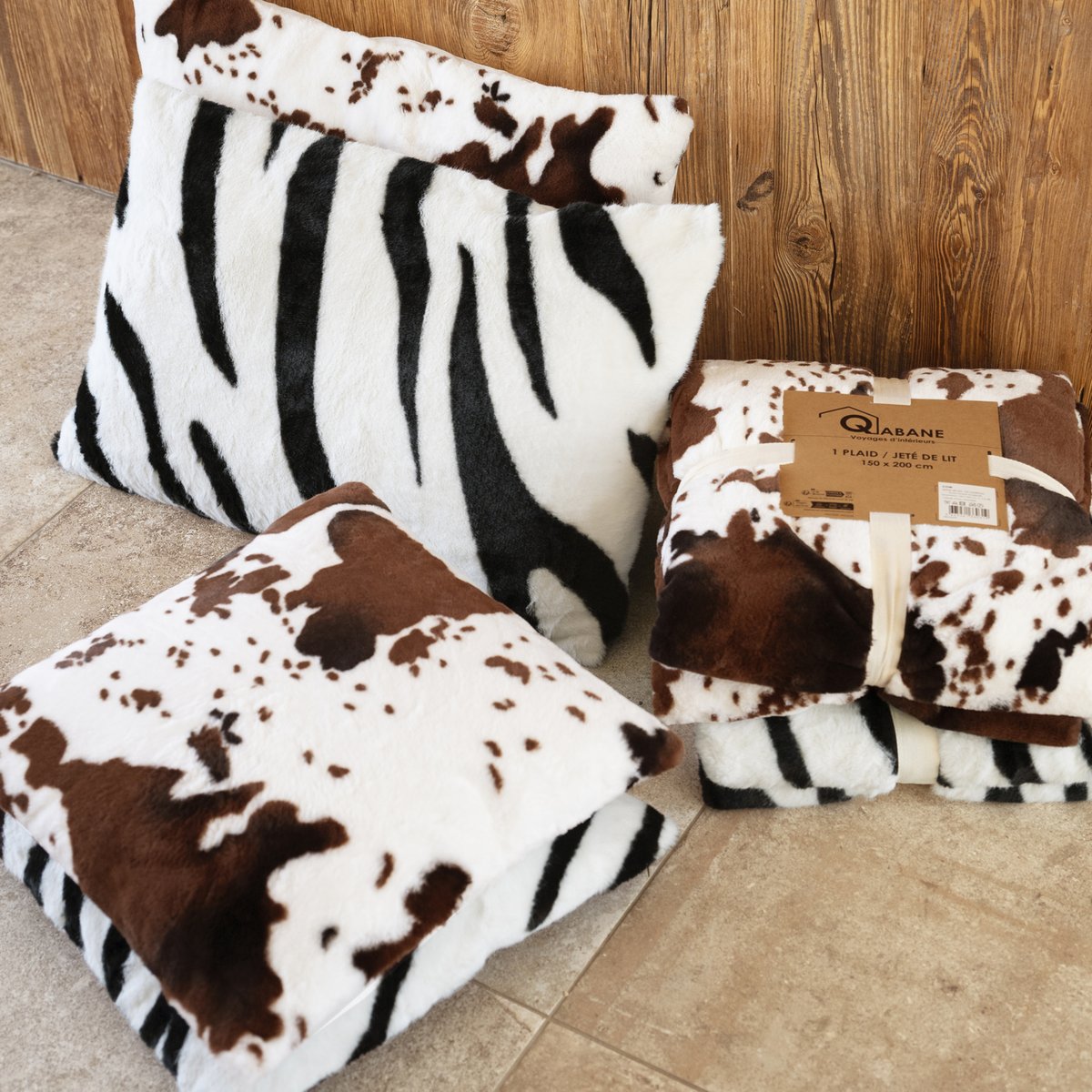 Plaid doux à motif peau de vache avec dos en velours - QABANE marron foncé, HOME MAISON