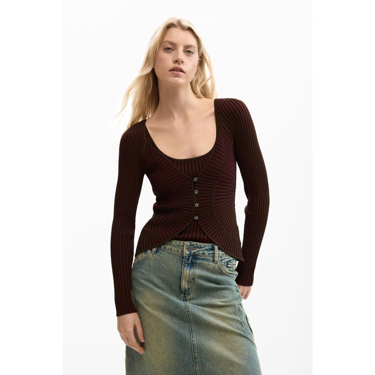 Pull fin à boutons marron, DESIGUAL