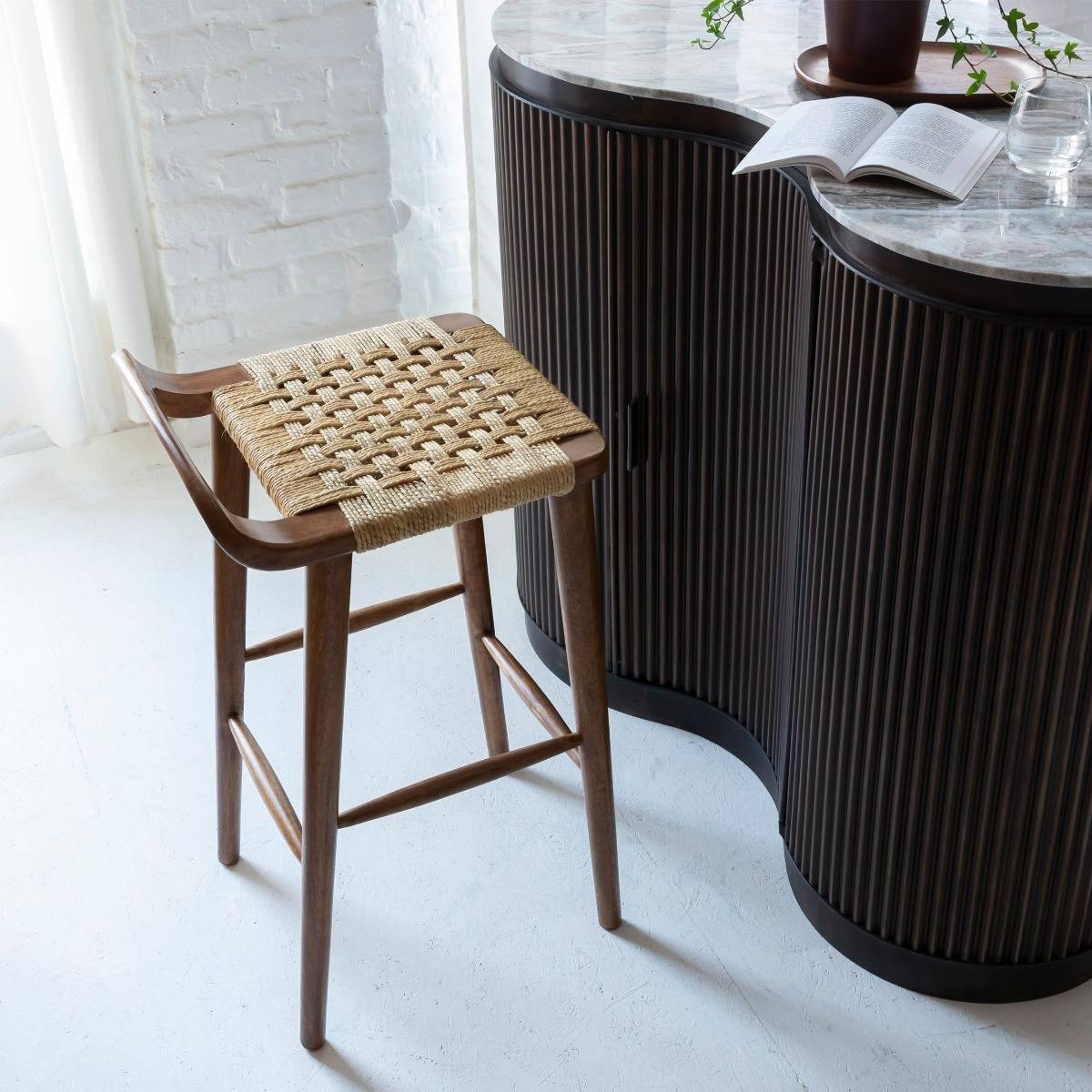 Meuble bar haricot en marbre et métal ORLANDO marron, MADE IN MEUBLES