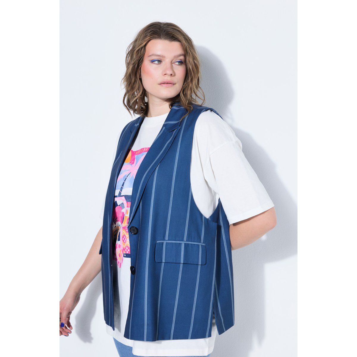 Blazer évasé sans manches, rayures fines bleu foncé, STUDIO UNTOLD