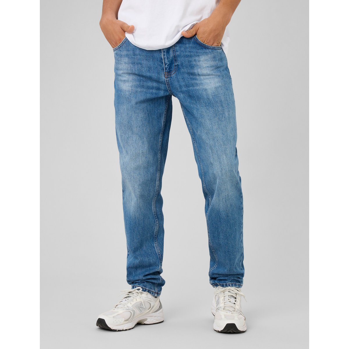 Jean relaxed 5 poches bleu foncé, BZB