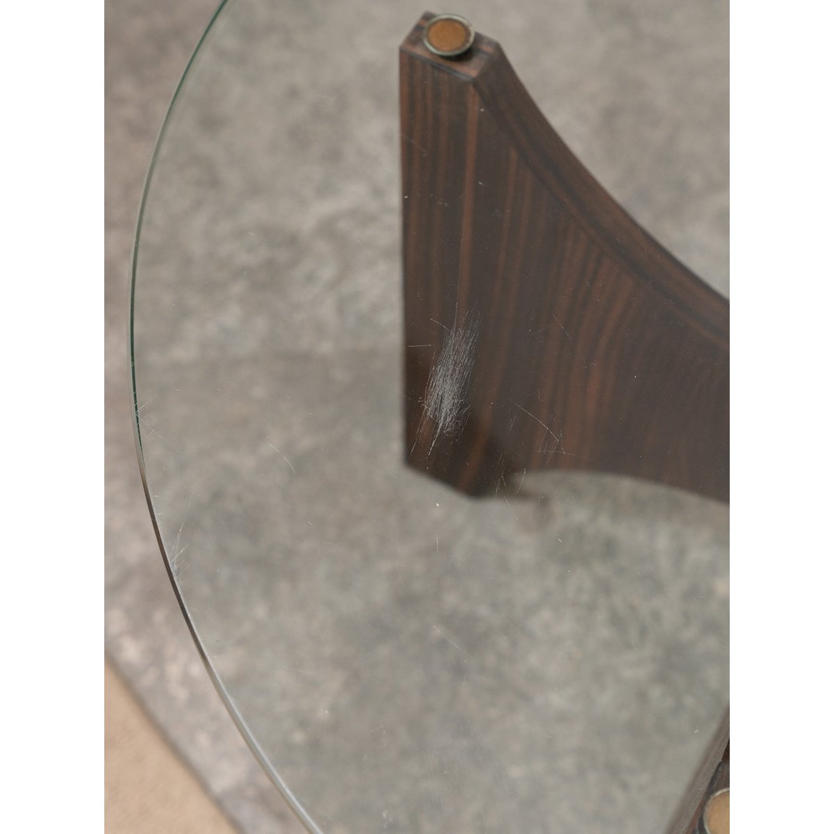 Table basse en verre et palissandre Donna N°1070 - Bon état bois foncé, DEBONGOUT