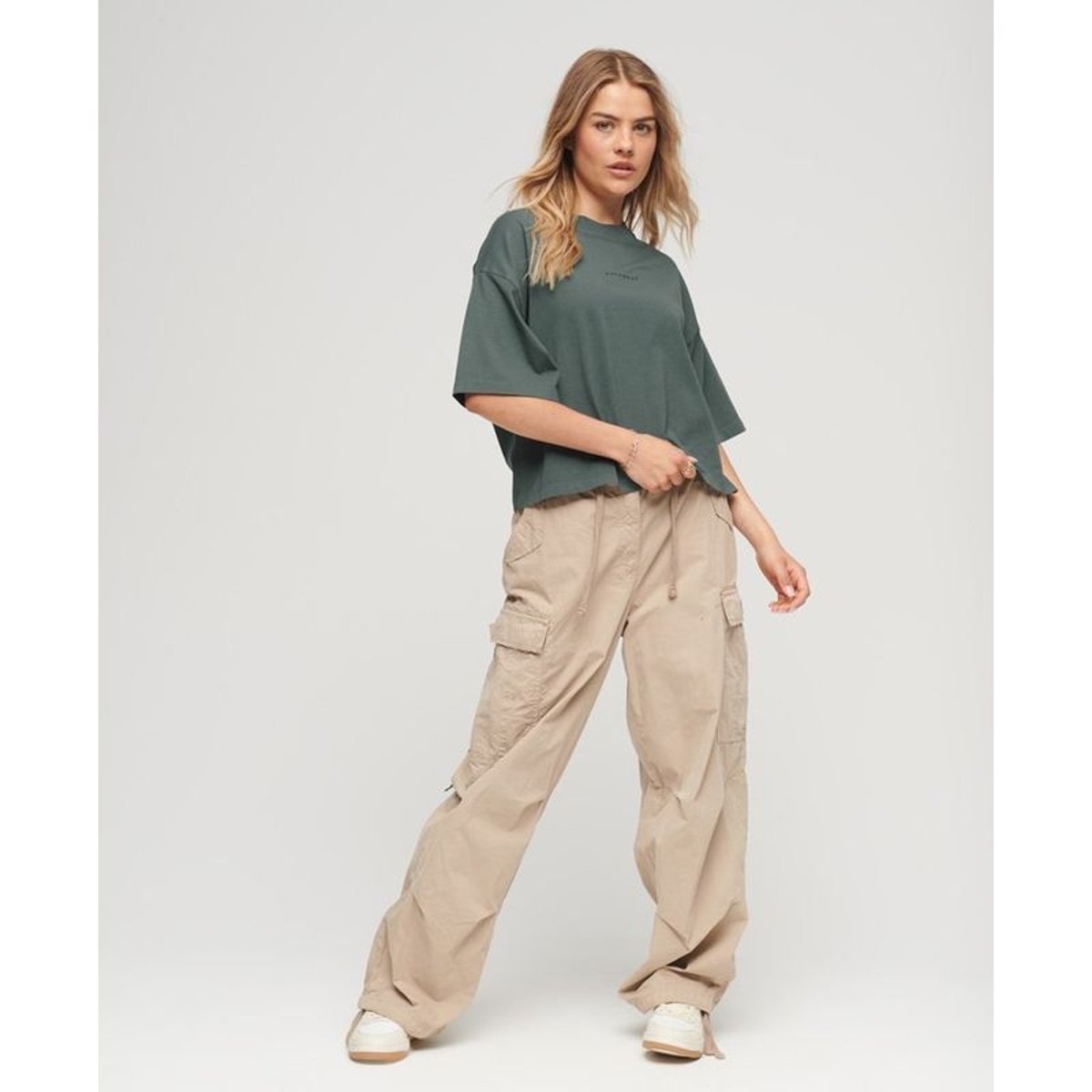 Haut droit brodé Micro Logo vert baumier, SUPERDRY