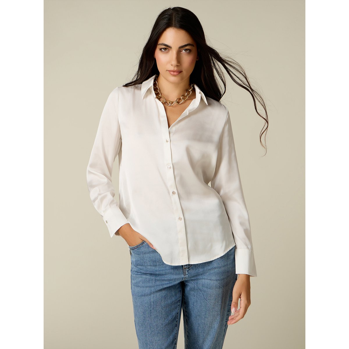 Chemise blanc, OLTRE