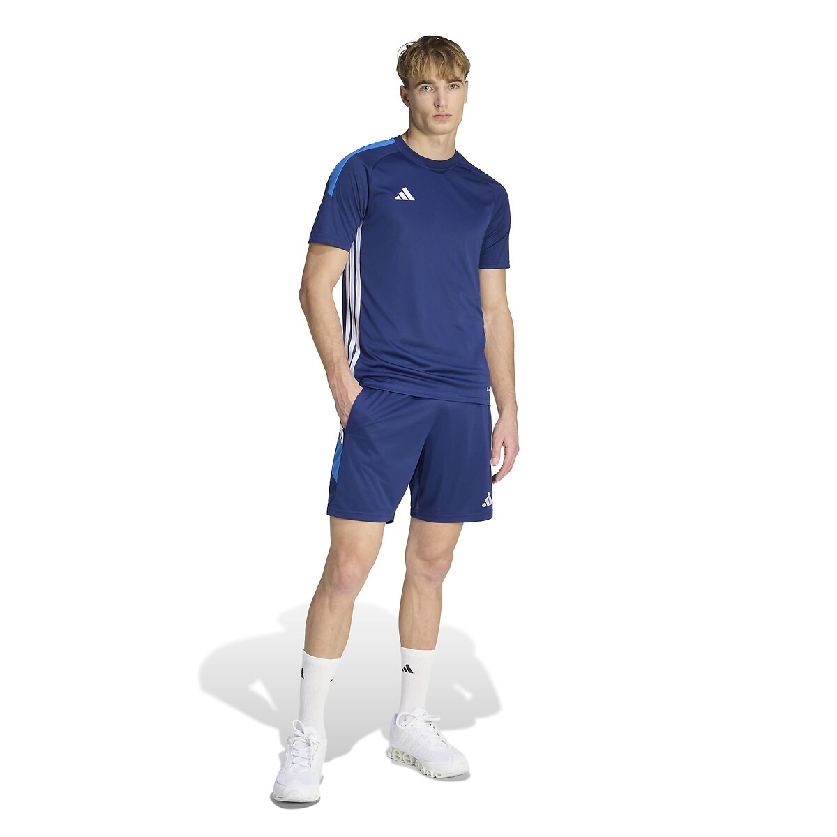 Short de football, TIRO 26 ESSENTIALS bleu foncé, adidas Performance