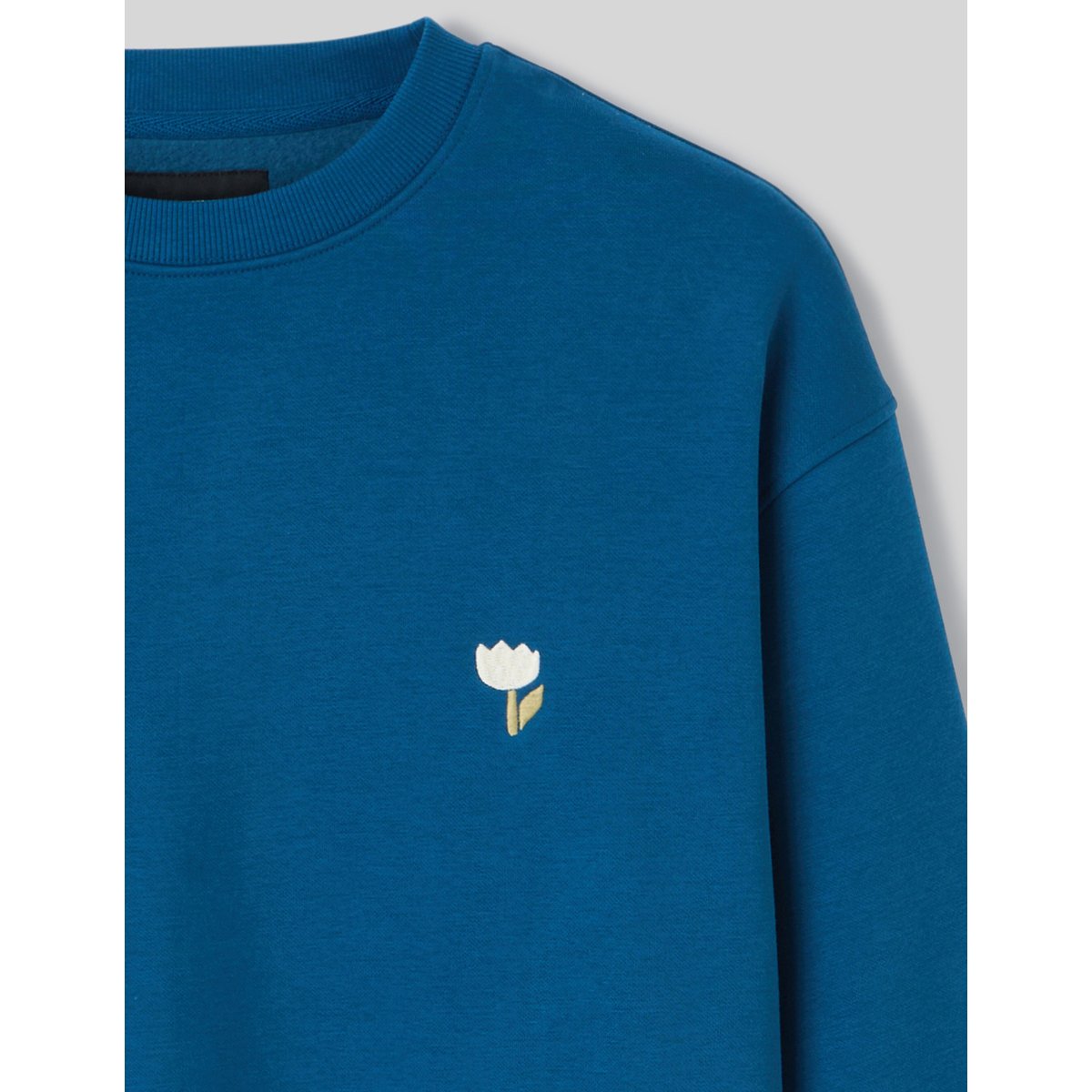 Sweat broderie poitrine bleu foncé, BZB