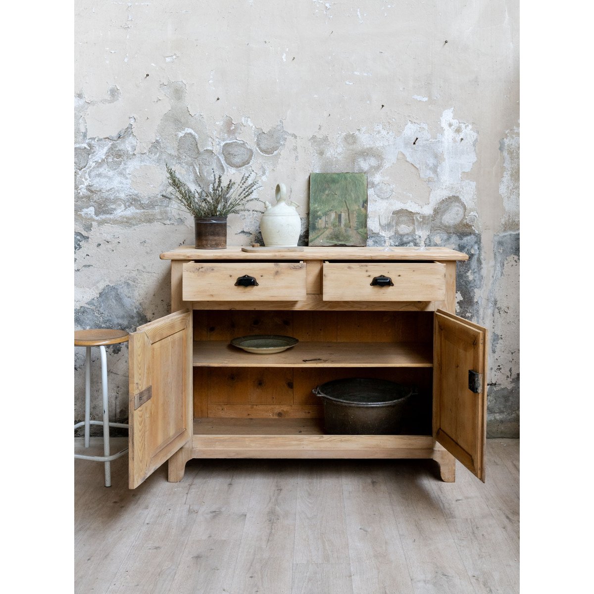 Buffet en bois clair Gilbert N°1914 - Bon état bois clair, DEBONGOUT