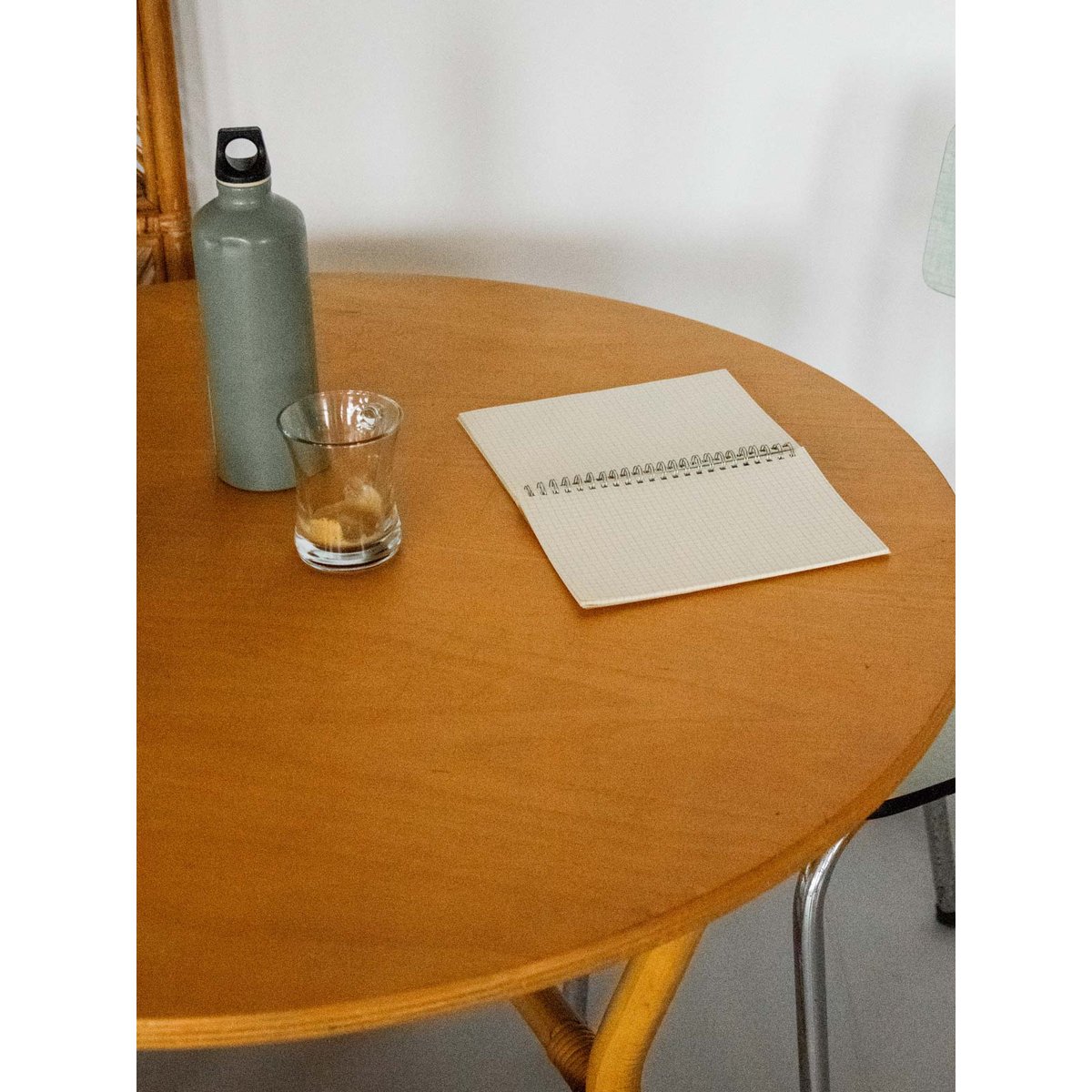 Table à manger en bois clair et bambou Romy N°1280 - Bon état bois clair, DEBONGOUT