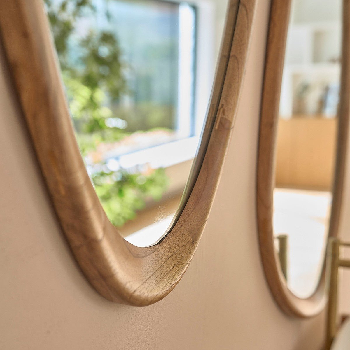 Miroir organique en bois massif 90 cm FIFTIES naturel, BERAH GETAH