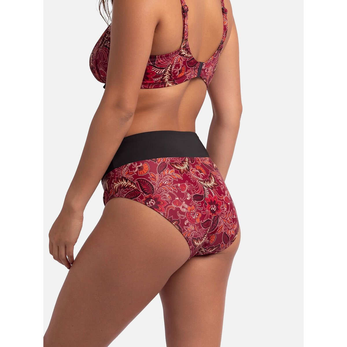 Kalbeliya Turn-Down Bikini Bottoms red print, DORINA