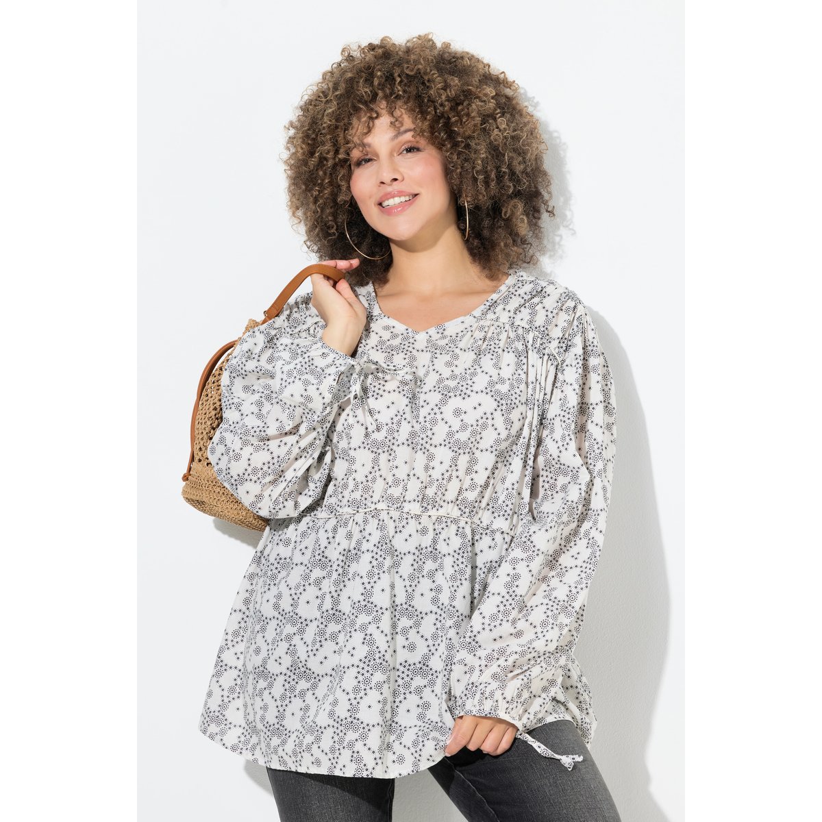Blouse évasé à ligne en A avec encolure en blanc cassé, ULLA POPKEN