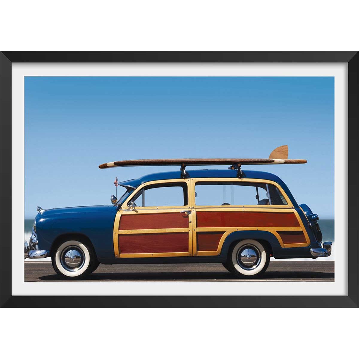 Affiche surf car de legende affiche + cadre en bois - noir, HEXOA