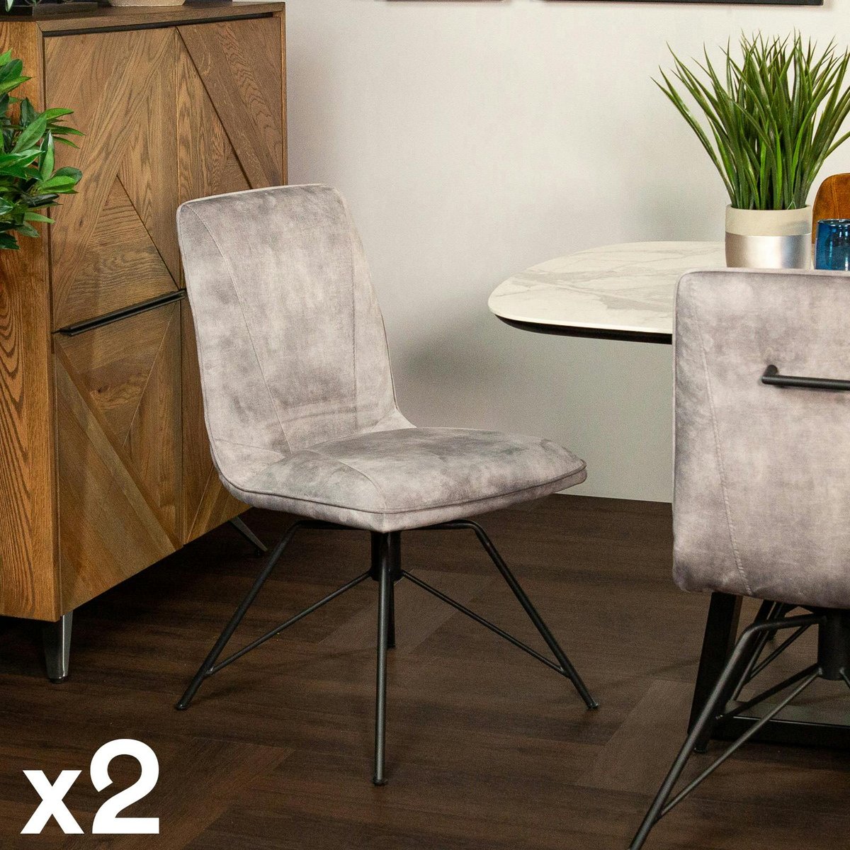 Chaise pivotante en velours (lot de 2) OKA gris, PIER IMPORT