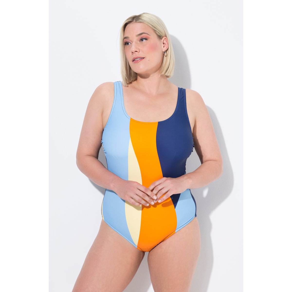 Maillot de bain sans bonnets souples. marine, ULLA POPKEN