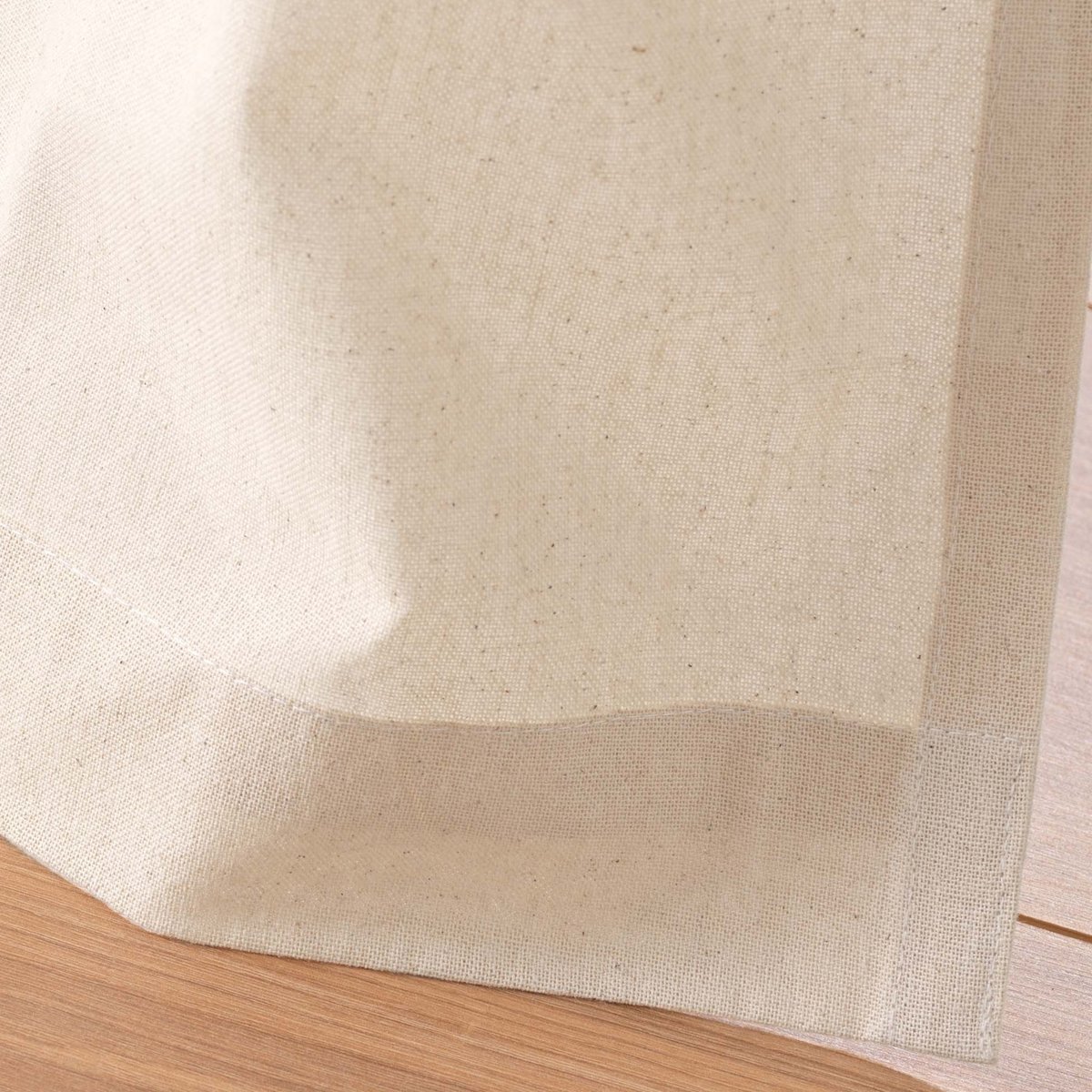 Rideau à œillets en poly-coton avec bande brodée naturel, DOUCEUR D'INTÉRIEUR