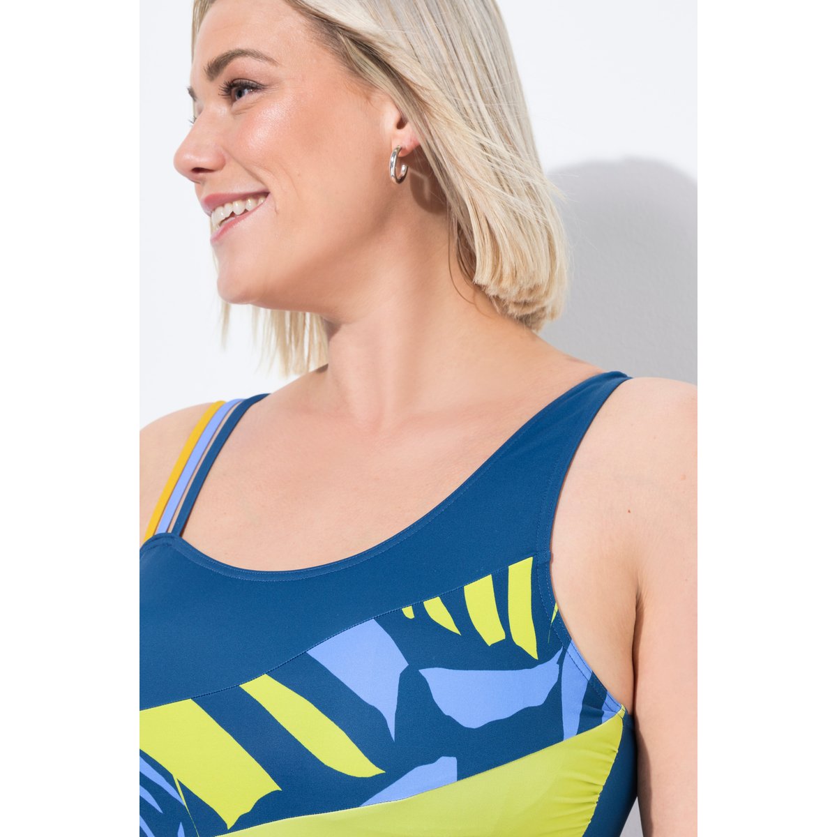 Maillot de bain esprit « colour block ». bleu capitaine, ULLA POPKEN