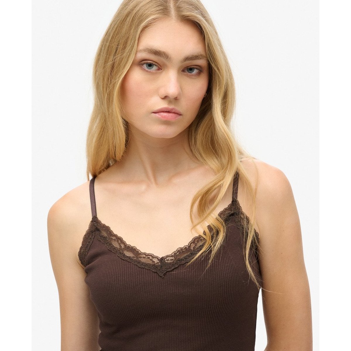 Athletic Essential Lace Trim Cami Top marron foncé, SUPERDRY