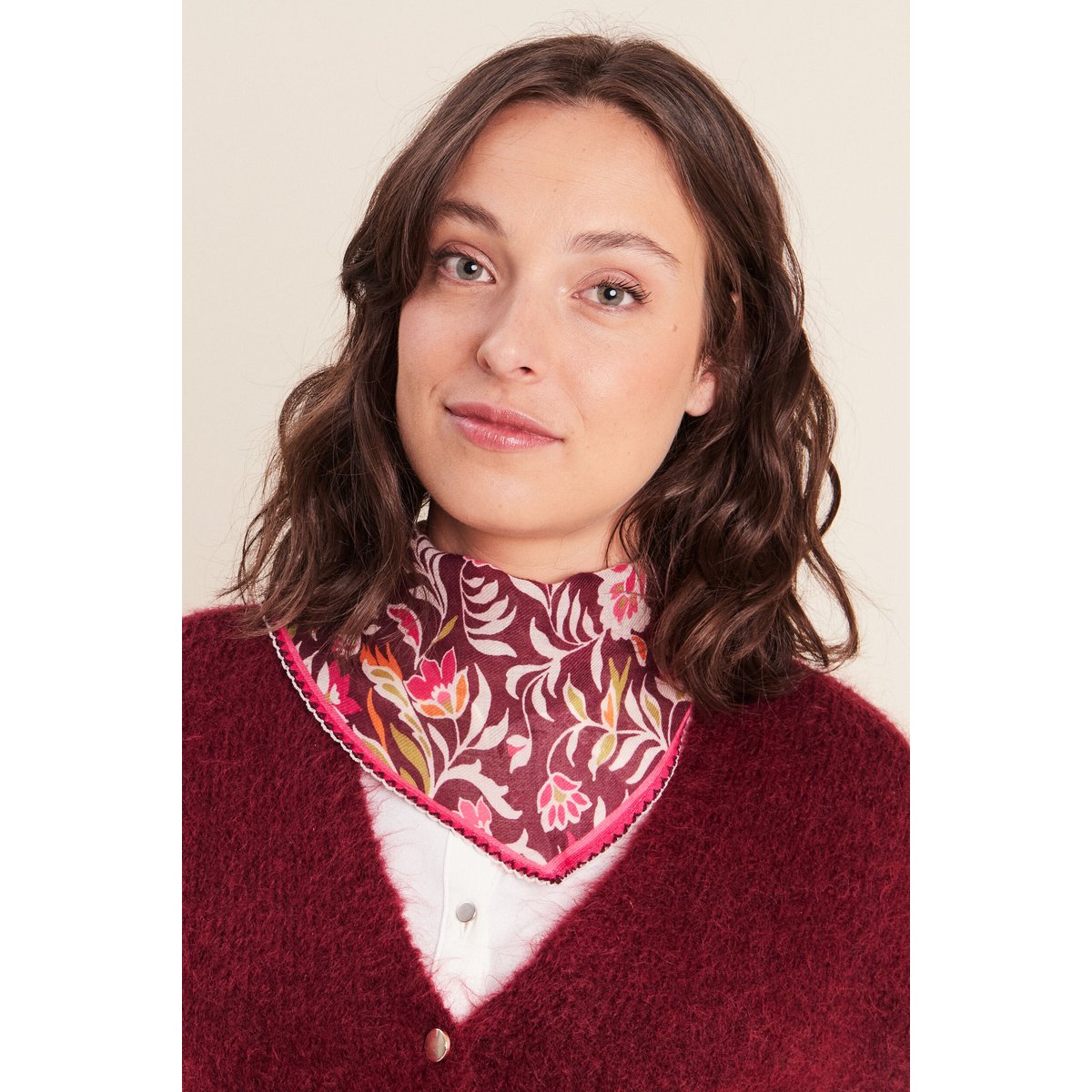 Foulard rose, BREAL